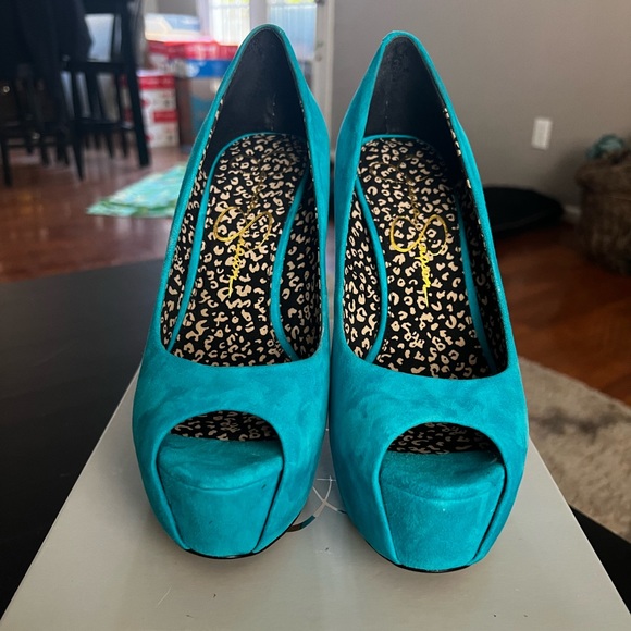 Jessica Simpson peep toe heels, Size 8 - Picture 3 of 5